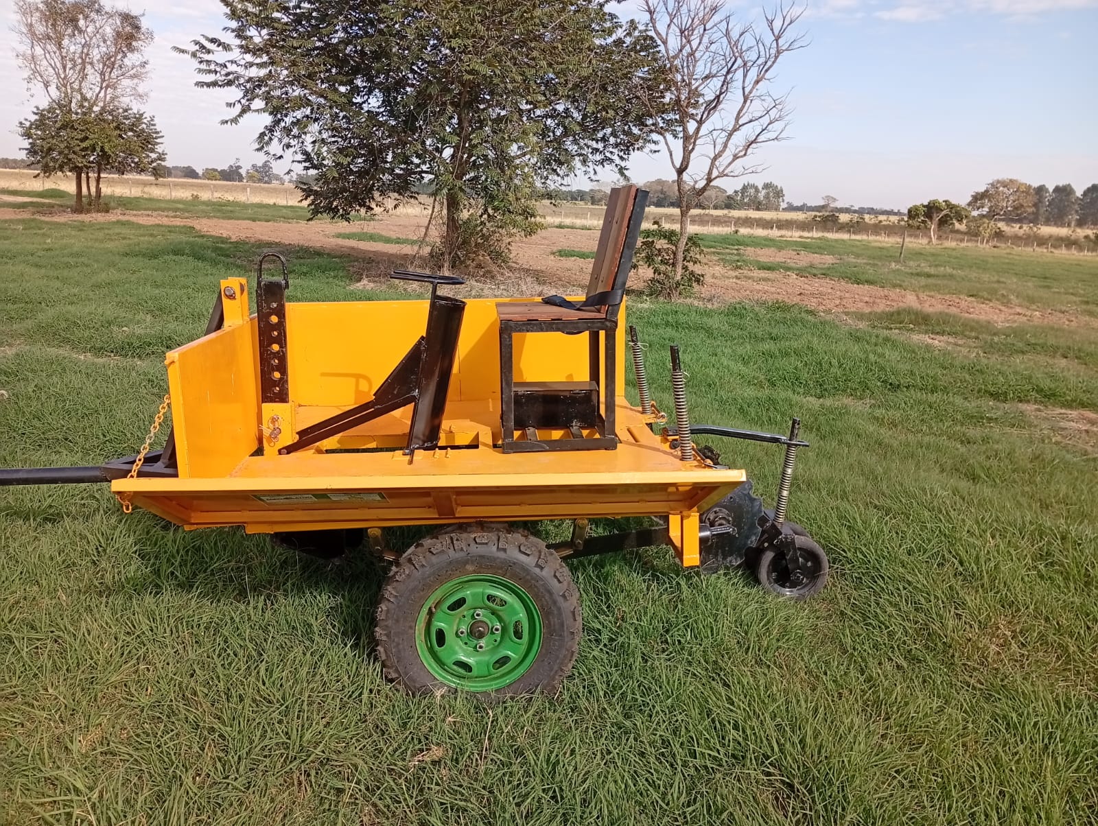 plantedeira-de-mudas-terence-3