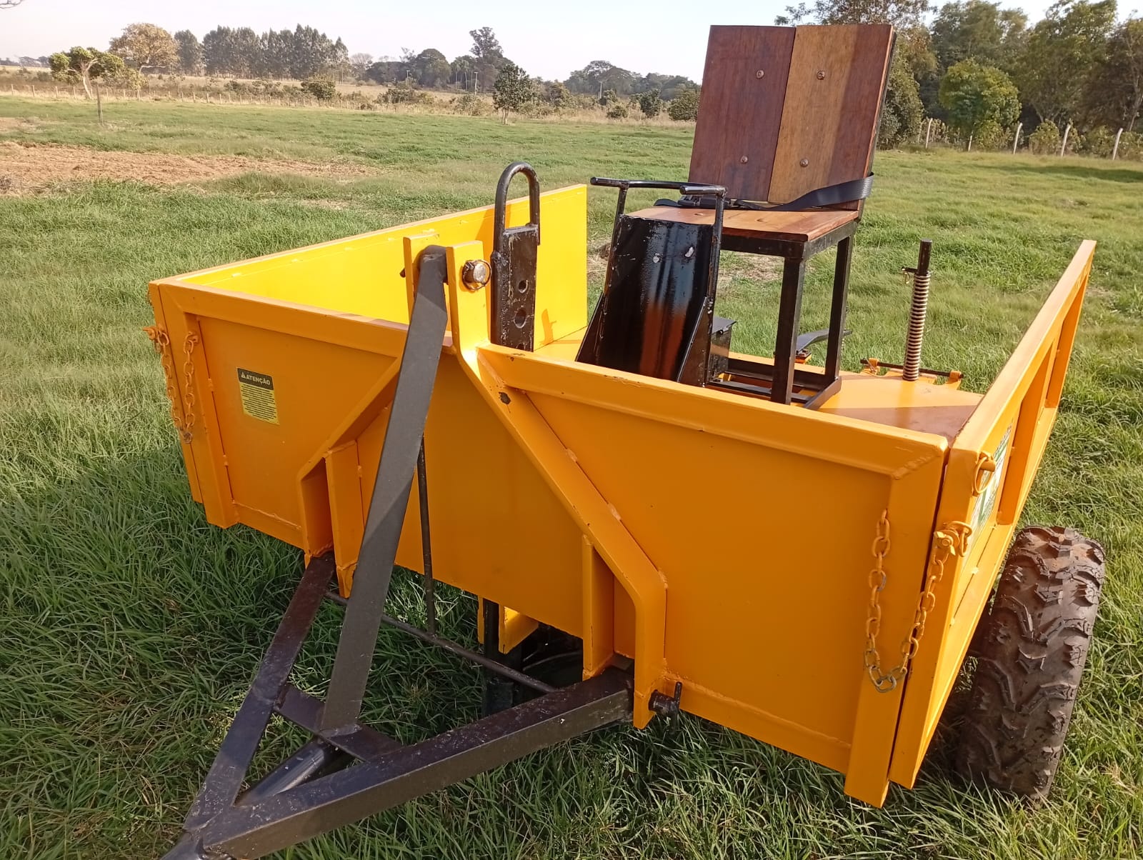 plantedeira-de-mudas-terence